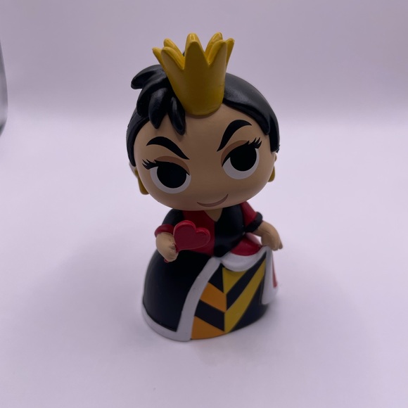 Funko Mystery Villian - Picture 1 of 4